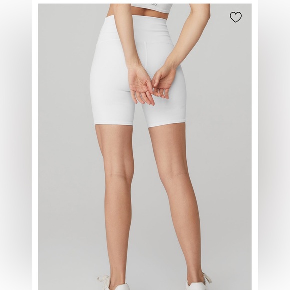 Alo Biker Shorts - Picture 2 of 4